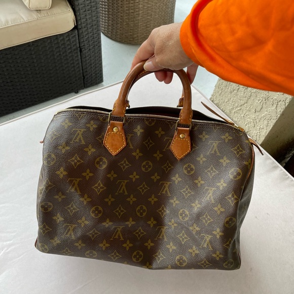 Authentic Louis Vuitton Speedy 35 (Vintage) - Picture 3 of 16